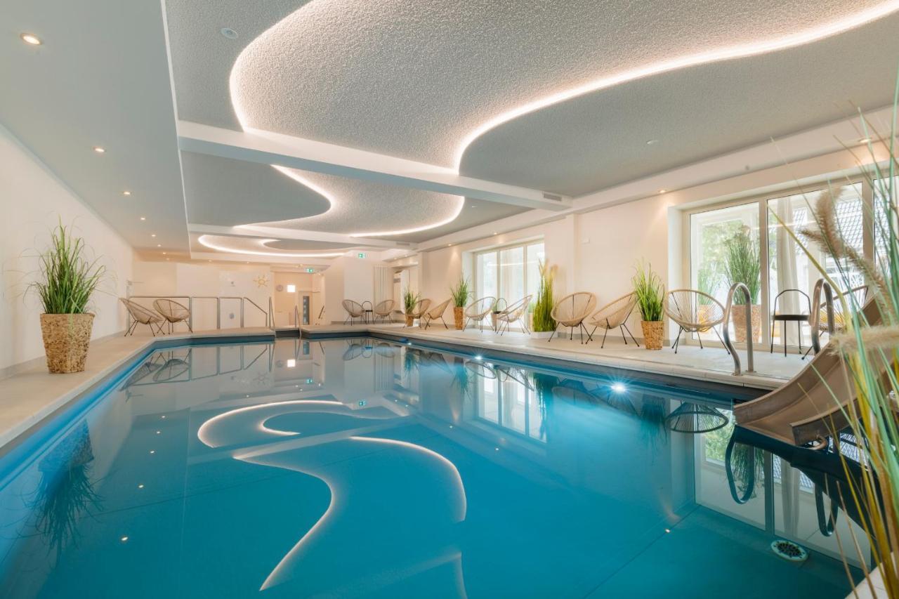 Hofhotel Kraehenberg グレーミッツ エクステリア 写真